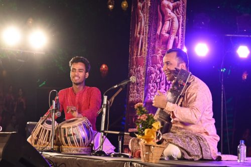 Sarangi Maestro Sabir Khan Mesmerises Audience At Rajarani Music Festival in Bhubaneswar