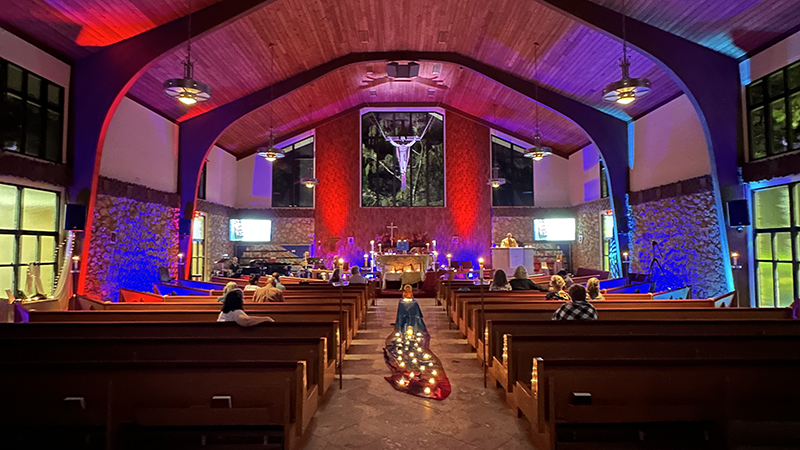 Church Offers Unique Multi-Sensory Worship Service on Sunday Evenings – Parkland Talk