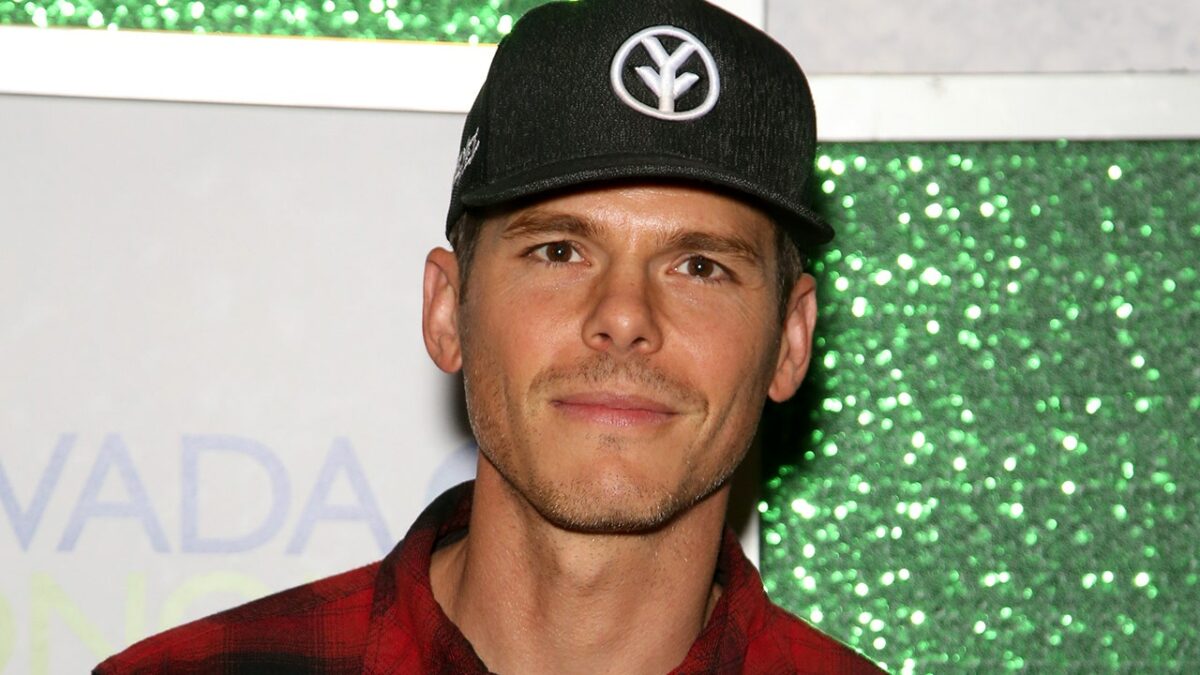 Country music artist Granger Smith shares that faith