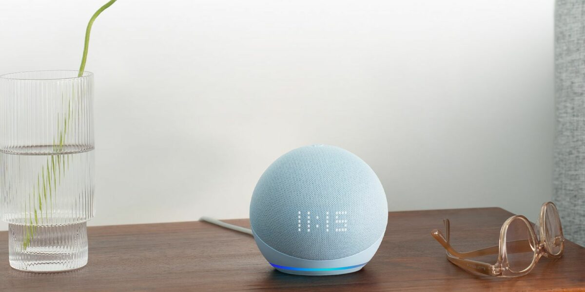echo-dot-with-clock-5th
