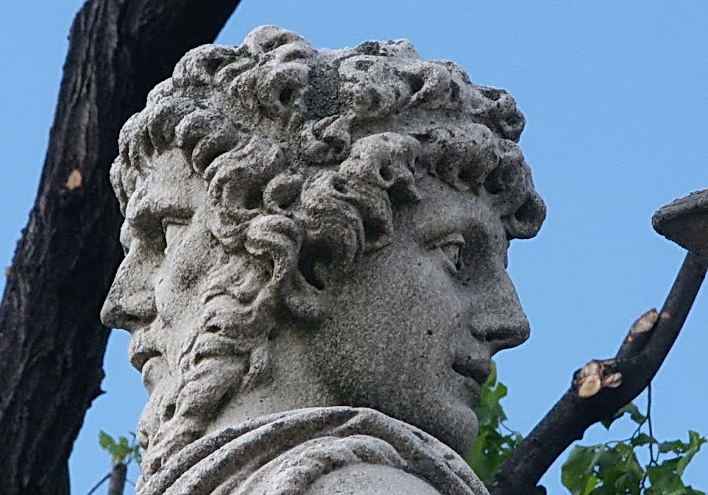 Detail from sculpture by Johann Christian Wilhelm Beyer in the Great Parterre, Schönbrunn, Vienna. Photo by lienyuan lee.