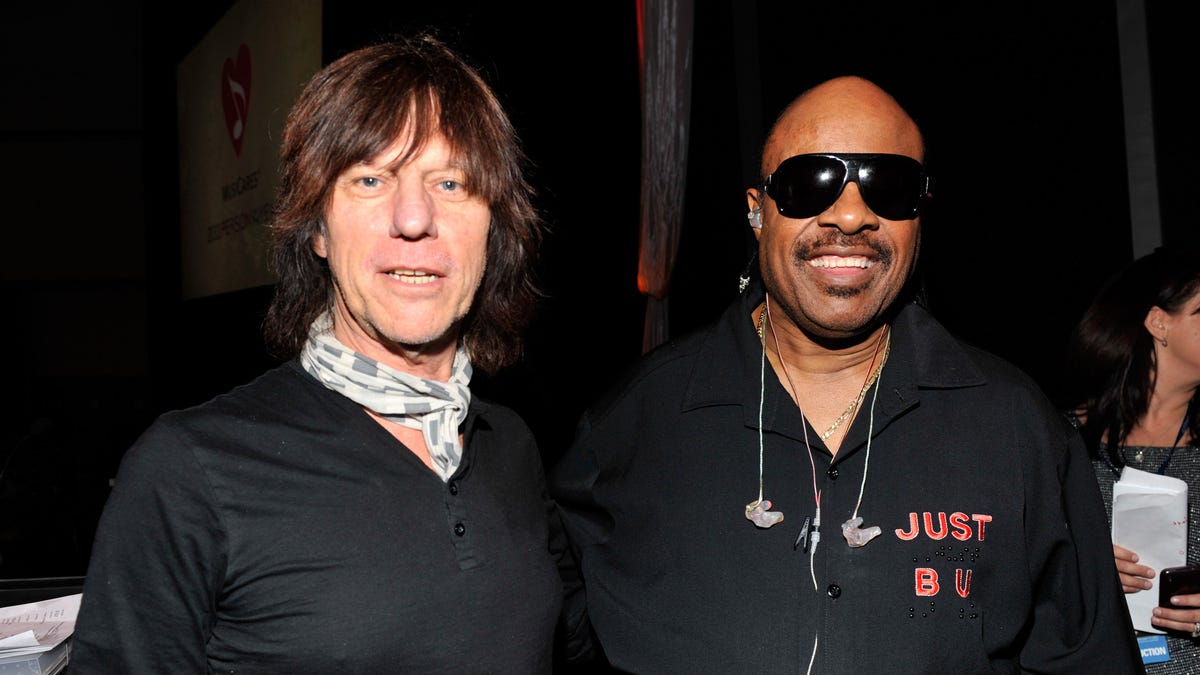 Stevie Wonder reflects on the late Jeff Beck: 'A great soul'