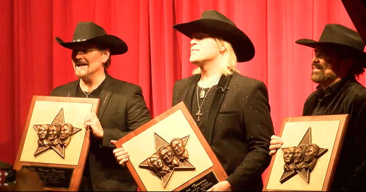 Texas Tenors visit Country Music Hall of Fame to receive additional plaques